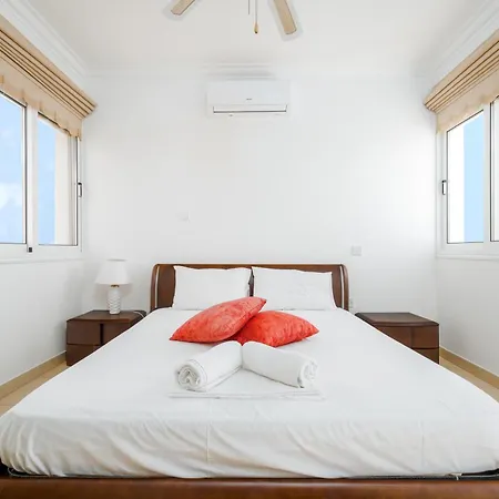 Spacious With Private Pool & Breathtaking Panoramic Views *