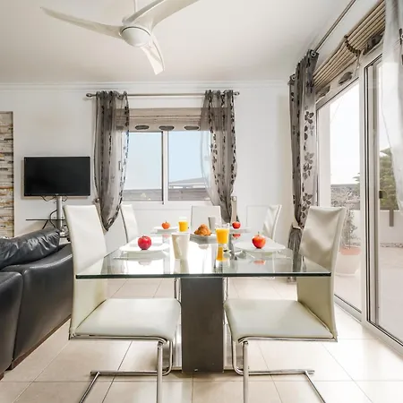 Spacious With Private Pool & Breathtaking Panoramic Views Vilă *