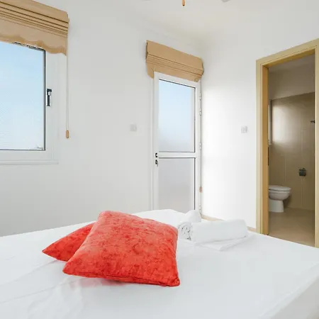 Spacious With Private Pool & Breathtaking Panoramic Views