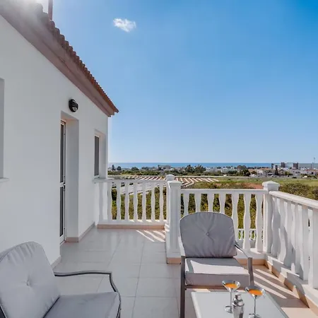 Spacious With Private Pool & Breathtaking Panoramic Views Ajía Nápa
