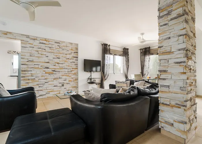 ヴィラ Spacious With Private Pool & Breathtaking Panoramic Views アヤナパ