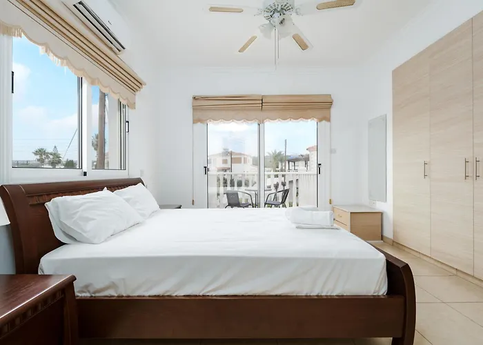 Spacious With Private Pool & Breathtaking Panoramic Views * アヤナパ